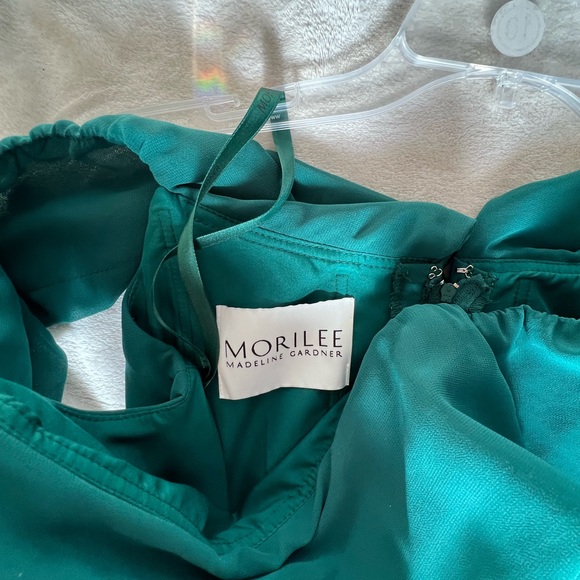 Emerald green bridesmaids dress from Mori Lee , size 10. NWT - Picture 4 of 6